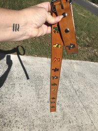 Leather belt with bears & color